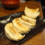 肉汁餃子のダンダダン - 名物の肉汁焼き餃子450円