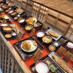 炭火焼干物食堂 しんぱち食堂 - 