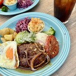 コナズ珈琲 - 料理写真:ロコモコとコーヒー