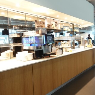 Senator Lounge_2