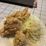 一軒餃子 - 絶品、唐揚げ
