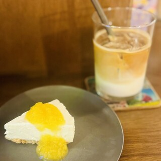 ESKY COFFEE By Izzy's Cafe_0