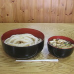 夢航海 - 「極太つけ汁うどん<きのこ汁> (600円)」「1kg(＋300円)」