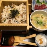 味処なか - 昔食べてからあの味を忘れられずに、記憶を頼りに温泉そっちのけで探した店。

だご汁と地鶏めし。

本当に美味しい。
値段も観光客向け価格ではなく良心的で素晴らしい。

また必ずきます。