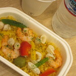 ファーストキャビン - 料理写真:機内食弁当、サービスのコーヒー、自販機で購入したお水