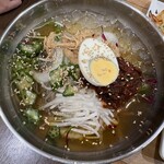 韓美膳 - 料理写真:もずくキムチ冷麺のチヂミセット