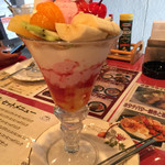 フレンド - 【フレンド】フルーツパフェ650円