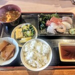 よし乃 - 料理写真:お刺身定食