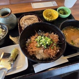 湧水飯釜 大王庵_1