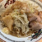 ラーメン豚山 - 料理写真: