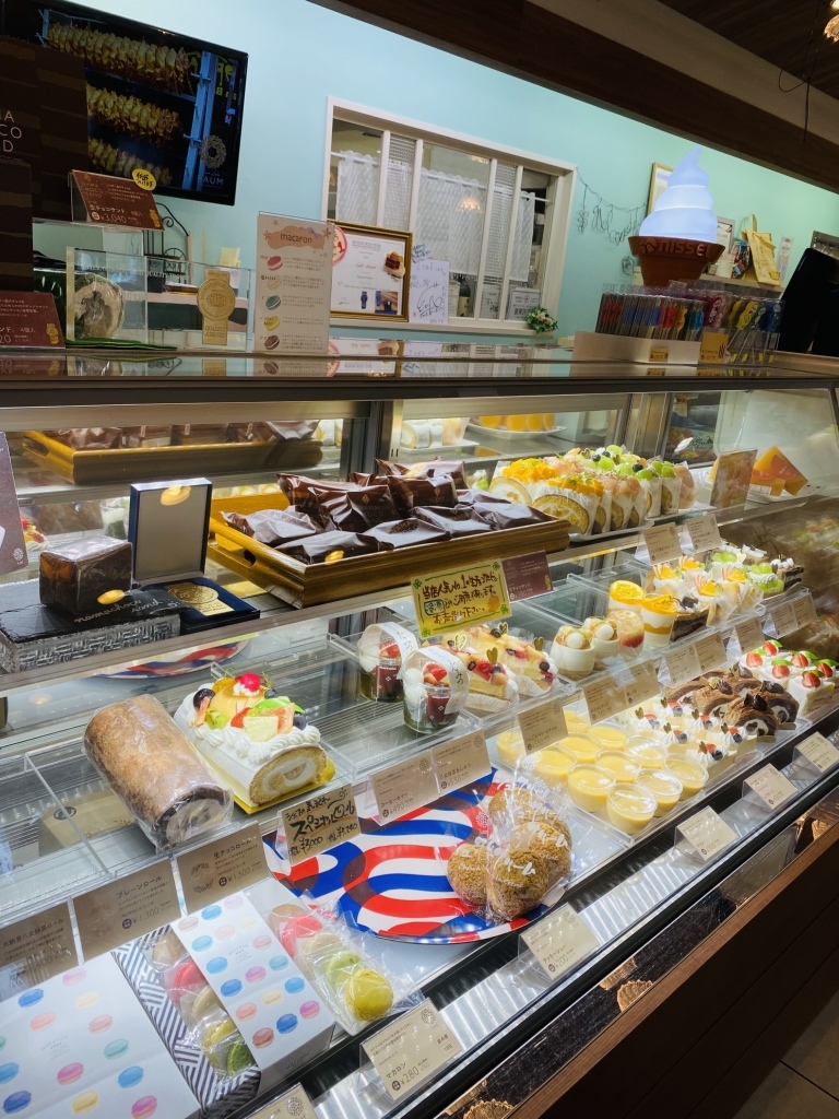 お 菓子 の リーフ リーフ 八幡 本店