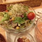 Natural Food Dining LOHAS - 生野菜サラダ&オニオンブレッド&日替わりスムージー