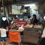 栄屋商店 - お店の方、とても愛想がいい！