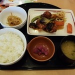 ガスト - 若鶏のごろごろ野菜と黒酢あん和膳799円税抜
