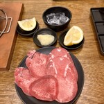 七輪焼肉 安安 - 料理写真:牛タン塩