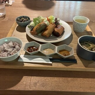 口コミ一覧 : はるまき食堂 凸凹 - 三河一宮/中華料理 [食べログ]