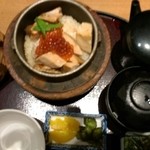 Sumiyakomezou - 鮭とイクラの釜飯