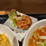 名北飯店 - 日替わり1100円ラーメン＆チャーハン＆油淋鶏