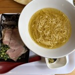 初代江田島中華そば　めん屋貘 - 