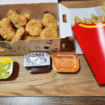 マクドナルド - 料理写真:マックポテト・チキンマックナゲット~☆