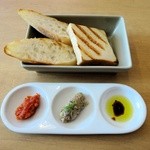 リコプラス - パンと付け合わせ