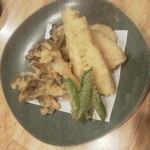 手打ちうどん ほそ井 - 春筍　舞茸天は外せない！