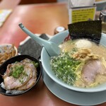 山岡家 - 