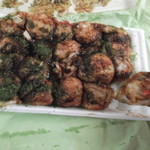 Takoyaki Uetani - 20個　５５０円。しっかりと、タコも入ってますよ。