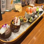 焼酎ダイニングさけ工房 心 - 【お造り盛り合わせ】イカ、タコ、巻貝、エビ、カンパチ、しめ鯖、さわら！全部美味しすぎる…。特にタコは普段そこまで好きじゃないのに、今までで一番かも