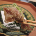 日本料理 晴山 - 瞬間ボイルしてすぐに揚げたホタルイカは絶品でした。