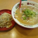 天下一品 - チャーハンセット麺特大チャーハン大