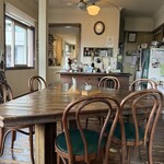 夏への扉 - 店内