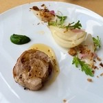 ブルガリ イル・リストランテ ルカ・ファンティン - 仔豚と新玉葱のプレート★
      芸術作品！
      お肉が柔らかすぎ！