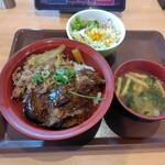 すき家 - シビ辛麻婆茄子牛丼(並盛•つゆだく•ねぎだく)サラダランチセット 890円⇒840円 ♪