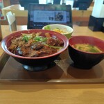すき家 - シビ辛麻婆茄子牛丼(並盛•つゆだく•ねぎだく)サラダランチセット 890円⇒840円 ♪