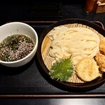 讃岐うどんと地鶏丼の店 香房 - 料理写真:紀州梅と青じそ香るかしわ天ざるうどん