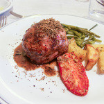 GRANARO DEL MONTE - Il Filetto di Maiale Tartufato al Lardo dei Sibillini su Crema di Pecorino e Pera all'Agretto