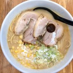 極太めん　ひでまる - 料理写真:白味噌らぁめん＠1100円