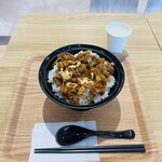 牛角 焼肉食堂 - 料理写真:Ｗガーリック牛カルビ丼　７８０円（税別）