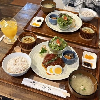 カフェ食堂 ジュジュ_1