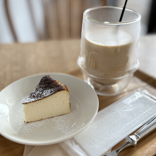 MERCI CAKE_0