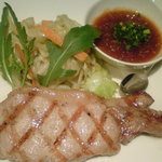 レストラン HUSHHUSH - 豚肉のステーキ