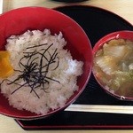 魚類組合 - ご飯セット\300