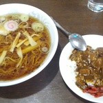 支那そば 佐川 - 半カレーラーメン（支那そばと半カレー）