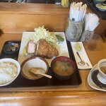 とんかつ しお田