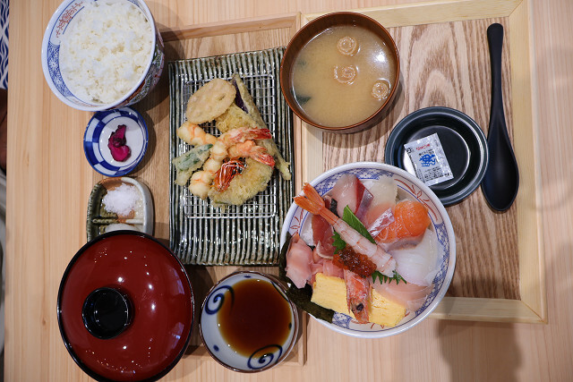 大起水産 海鮮丼と干物定食専門店 泉大津店 - 和泉府中/食堂 | 食べログ