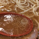 中華そば 万楽 - ラーメン特大 スープ。