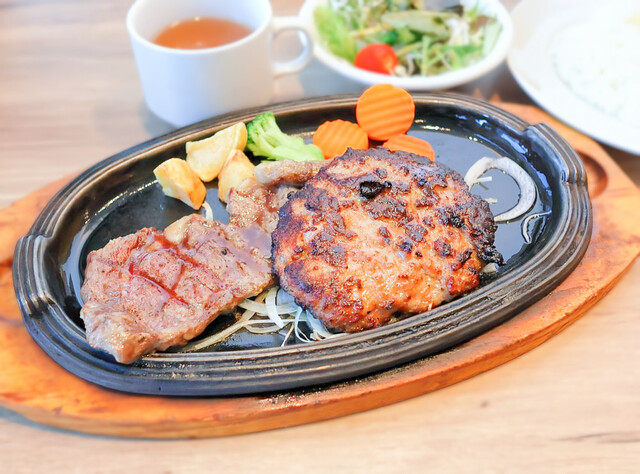 デンバープレミアム イオンモール神戸北店 - 道場南口/ステーキ | 食べログ