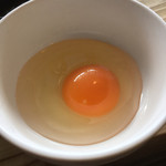 ろばたやき山ろく - 玉子は44円です、地鶏タレ焼きに絡めるとたまりません(￣ー￣)