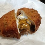 コッペ田島 - 半熟卵てきなやつ　十分美味しい